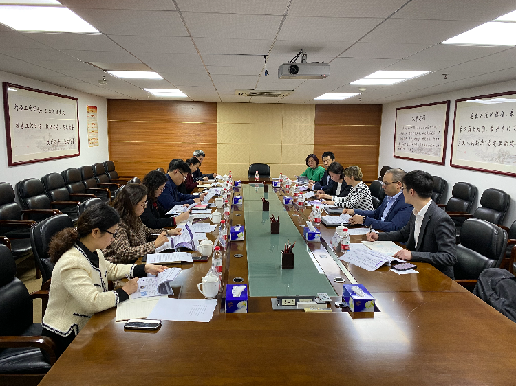 省药品监管局方维副局长会见赛诺菲巴斯德公司一行